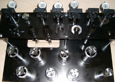 化油器孔位置檢具