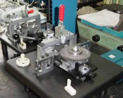 齒輪跳動(dòng)檢具